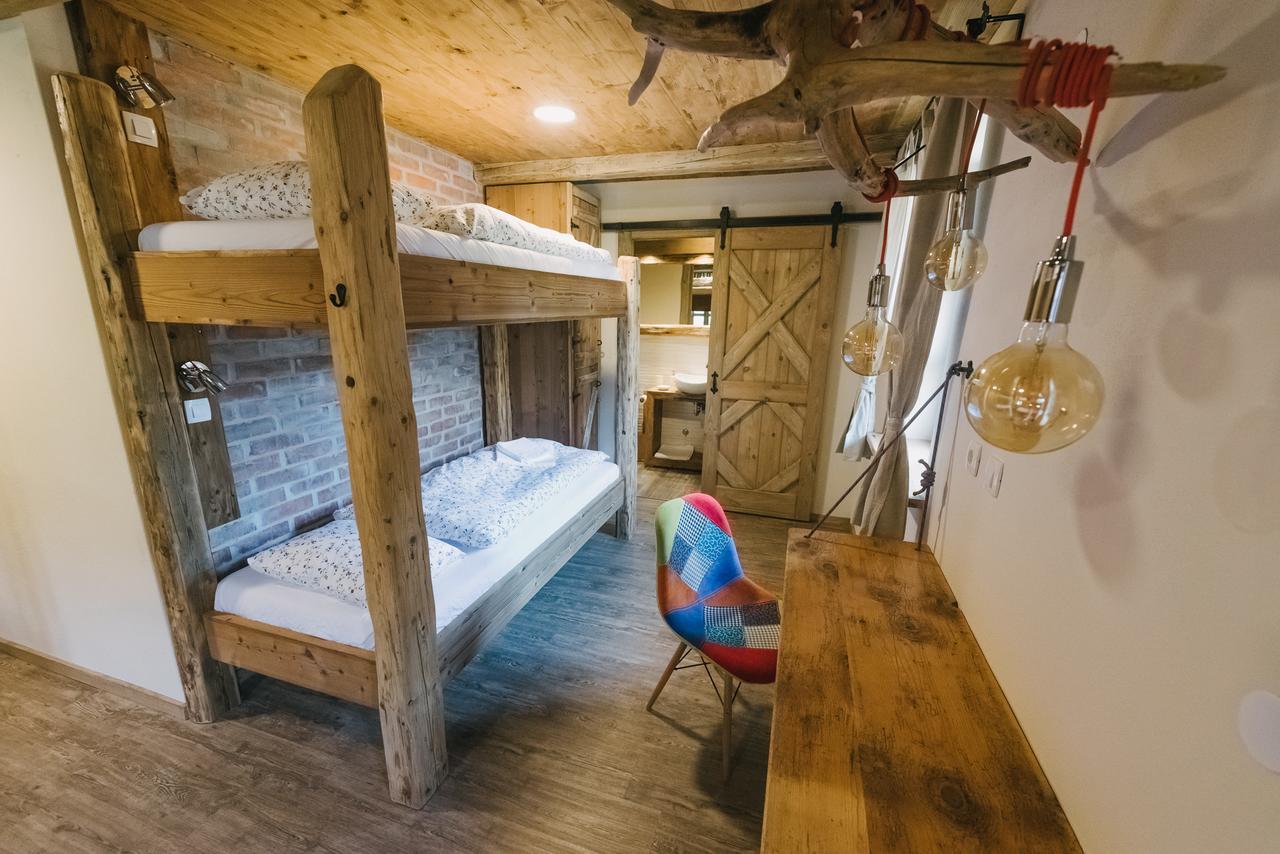 Hostel Lukna موجسترانا المظهر الخارجي الصورة