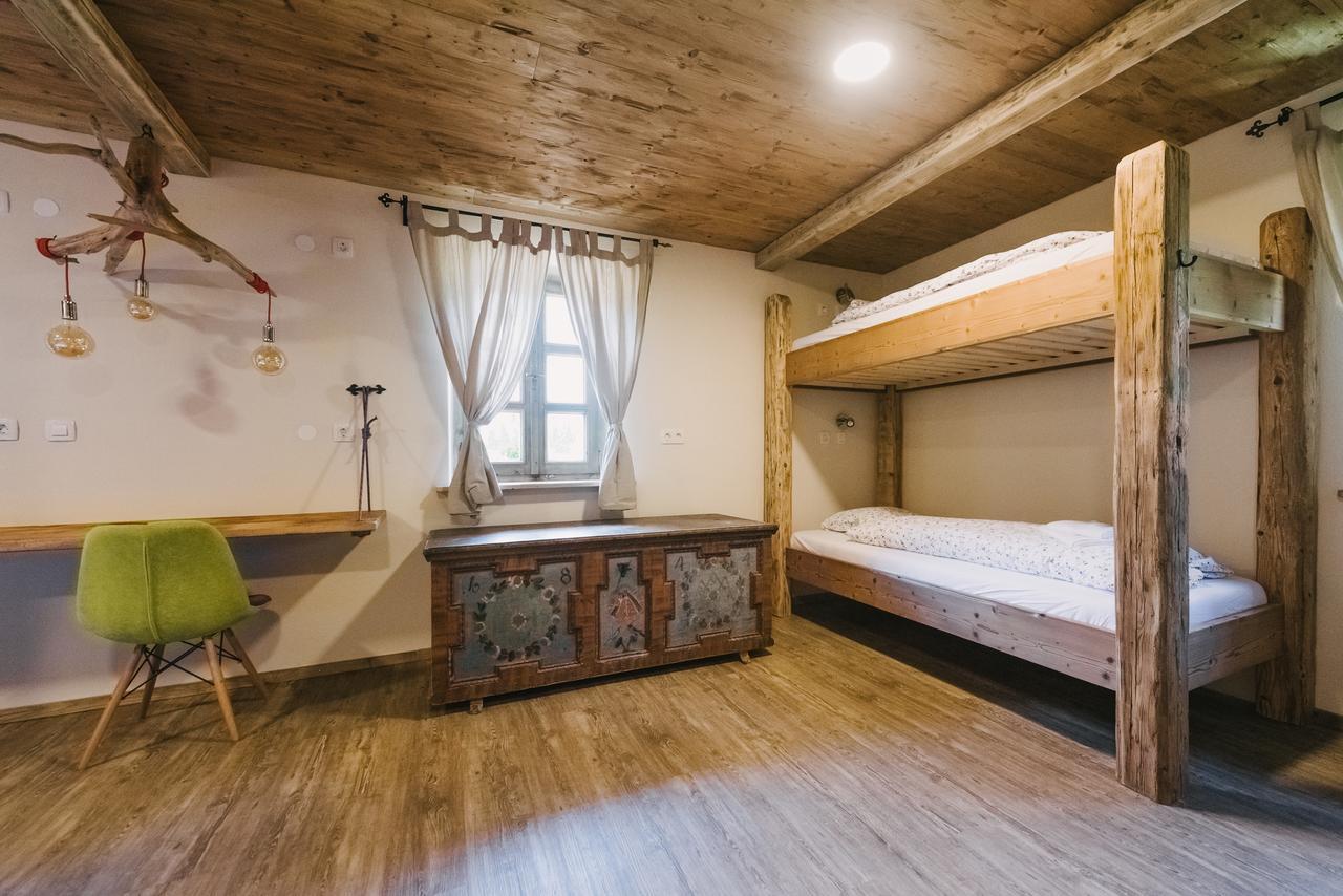 Hostel Lukna موجسترانا المظهر الخارجي الصورة